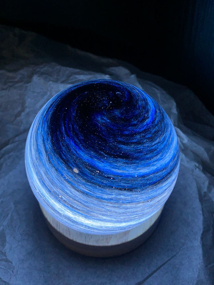 Cosmic Glow Crystal Sphere Lamp – Galaxy-Inspired Night Light Veyra