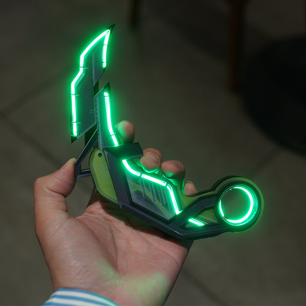 RGX Claw Blade Prop – Valorant-Inspired Illuminated Knife Model Original Design