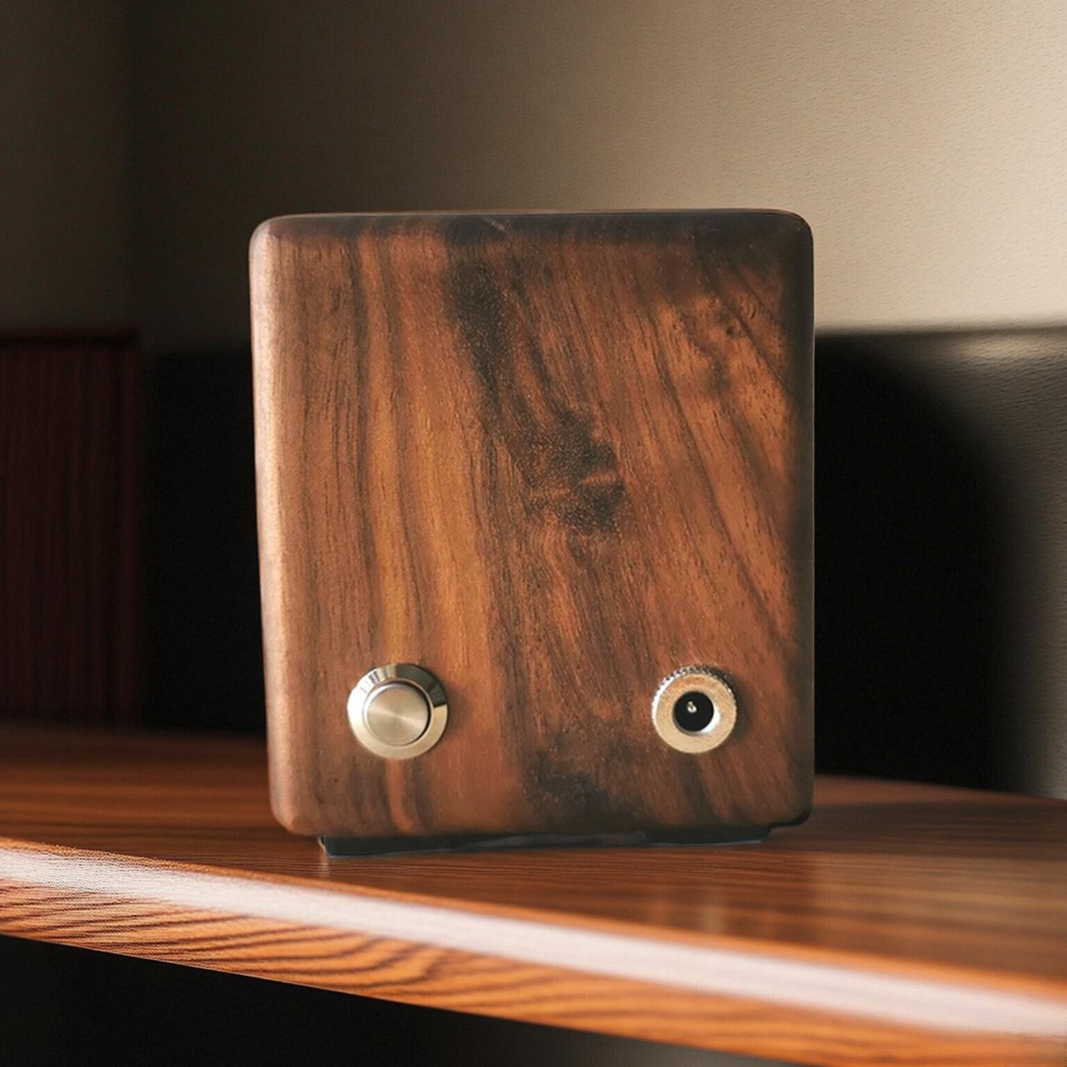 Aurora Flux Lamp – Handmade Walnut Ferrofluid Sound Visualizer Original Design