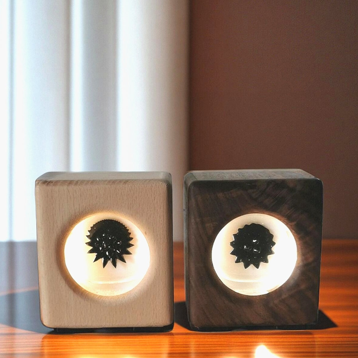 Aurora Flux Lamp – Handmade Walnut Ferrofluid Sound Visualizer Original Design