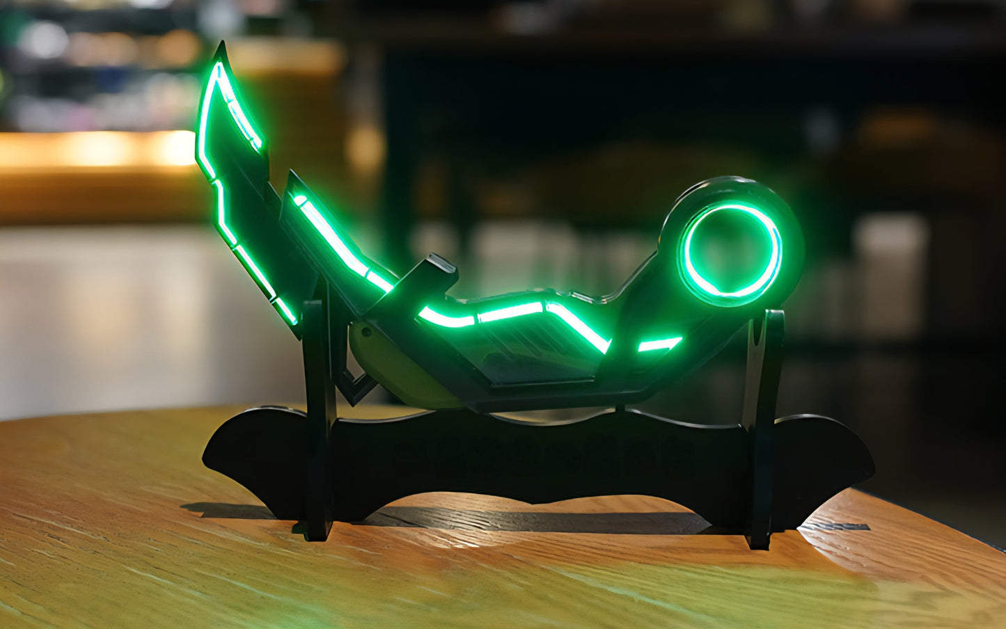RGX Claw Blade Prop – Valorant-Inspired Illuminated Knife Model Original Design
