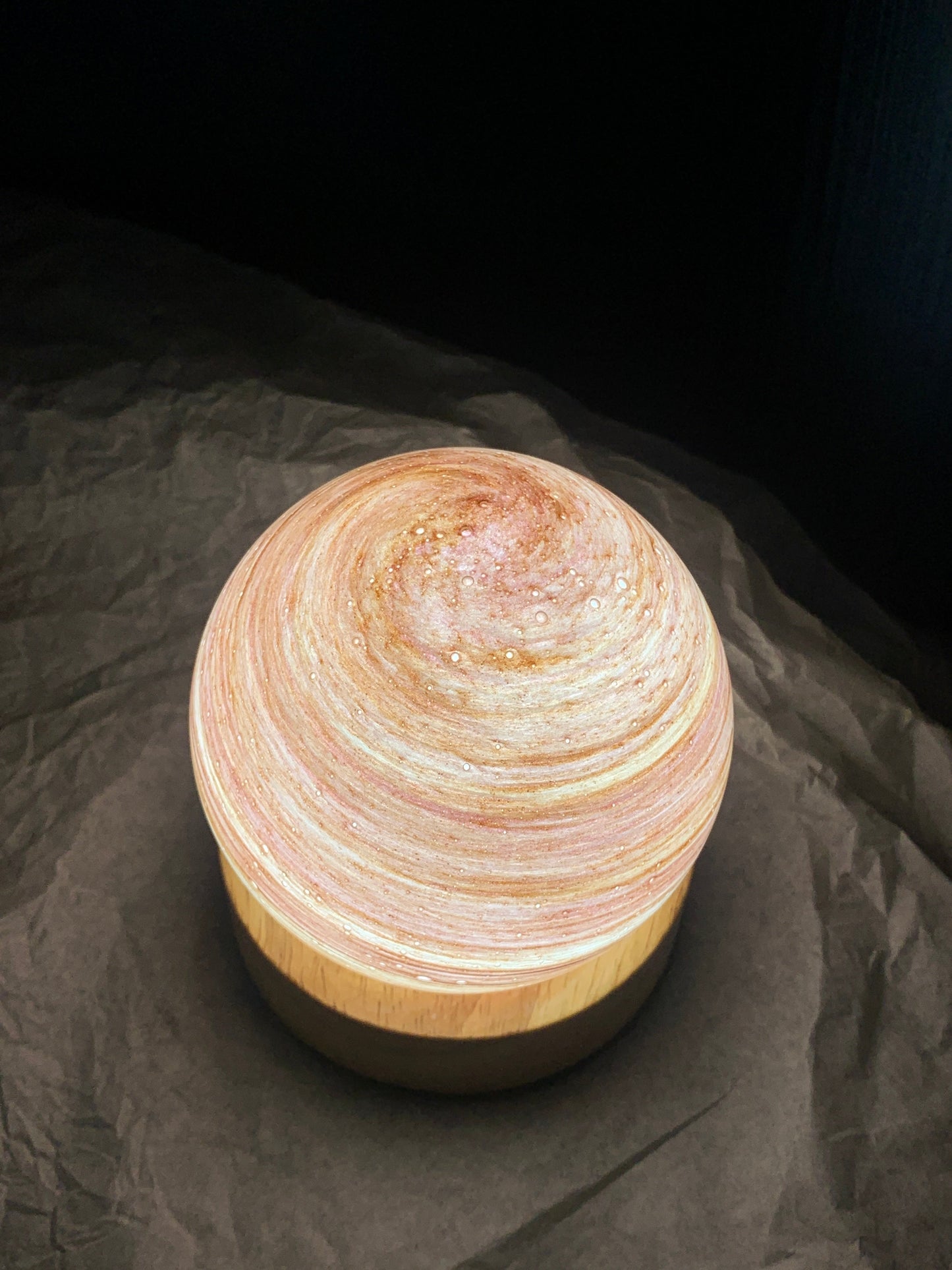 Cosmic Glow Crystal Sphere Lamp – Galaxy-Inspired Night Light Veyra