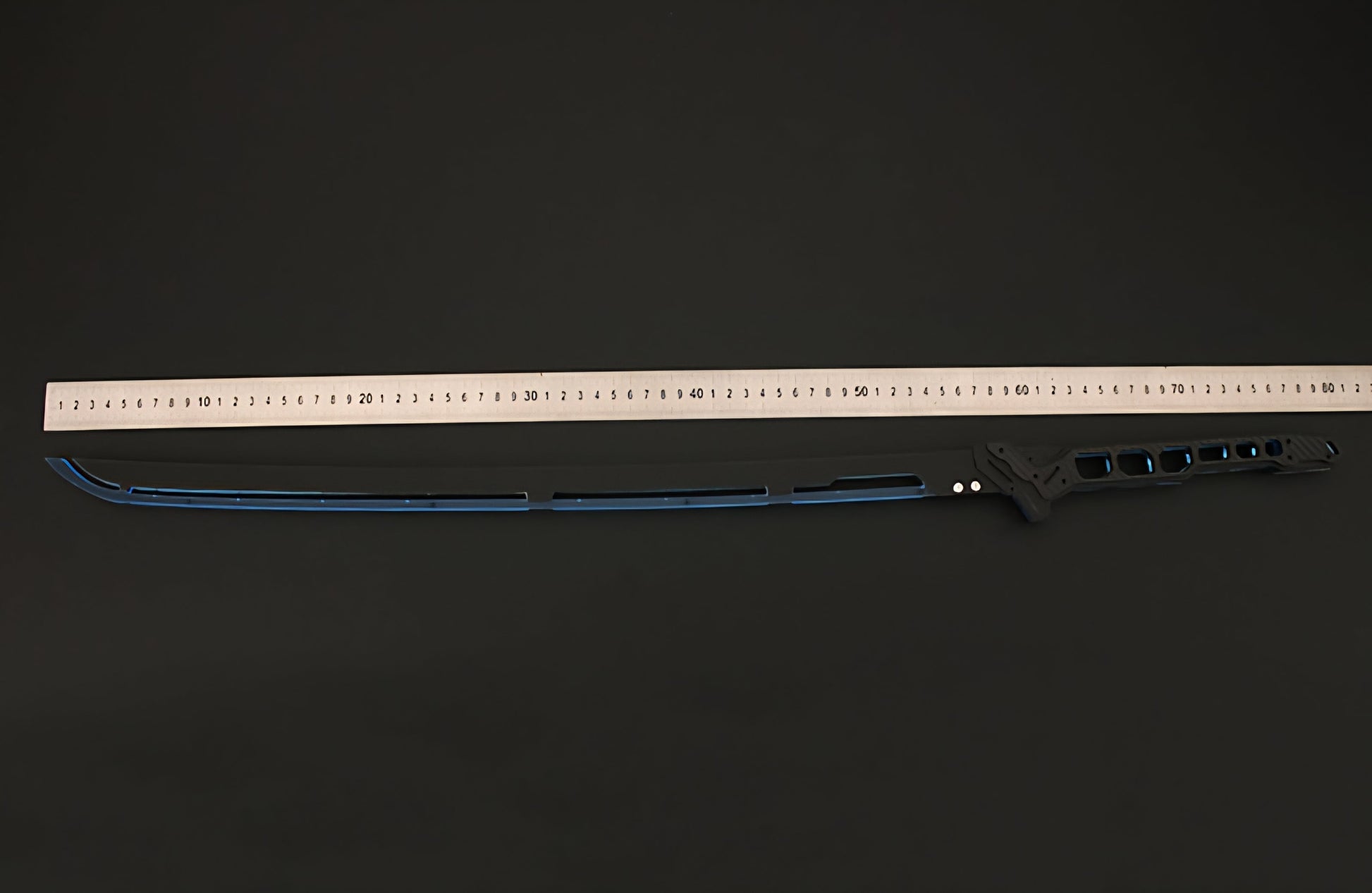Cyberpunk Energy Katana – LED Rechargeable Samurai Blade Prop linsstore