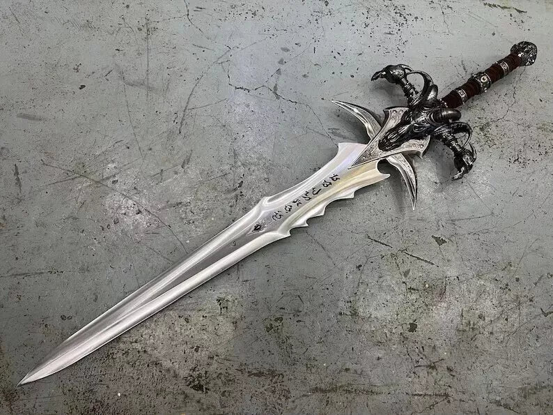 Frostmourne – World of Warcraft Full Metal Replica (2.0 Reforged Edition) Veyra