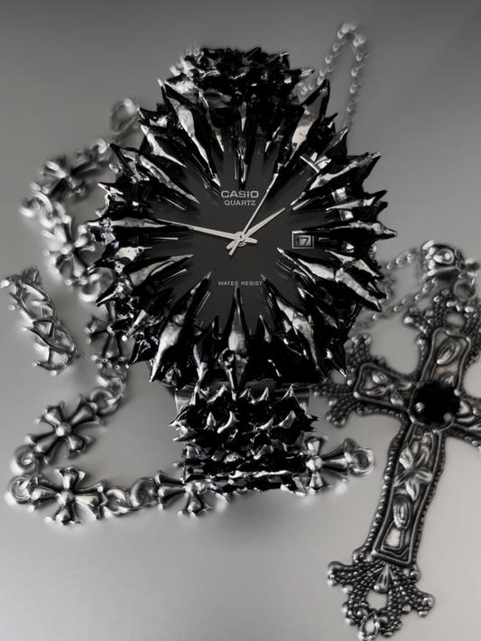 Dragon Fang Spiked Quartz Watch – Handmade Gothic Edition Original Design