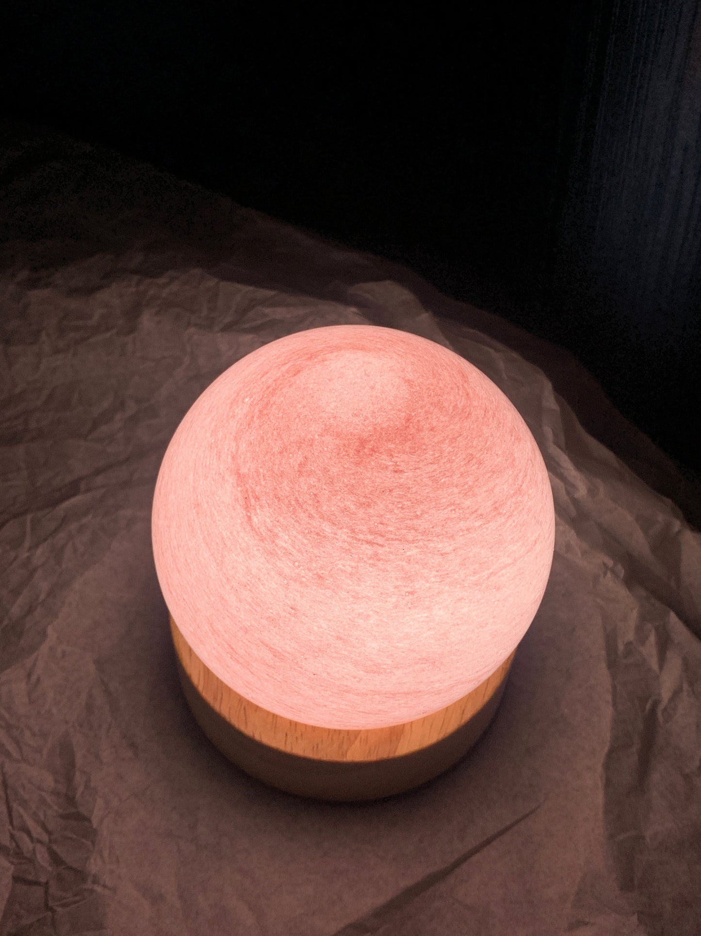 Cosmic Glow Crystal Sphere Lamp – Galaxy-Inspired Night Light Veyra
