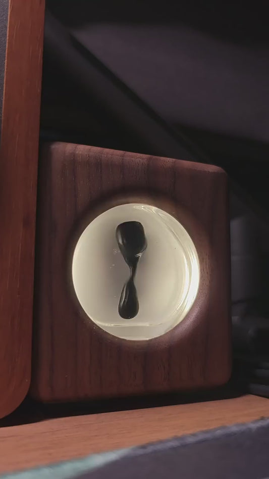 Aurora Flux Lamp – Handmade Walnut Ferrofluid Sound Visualizer