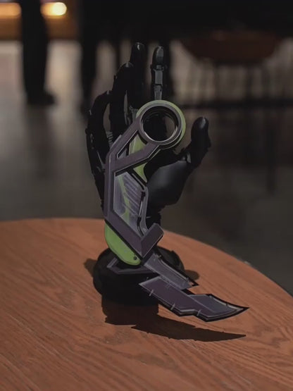RGX Claw Blade Prop – Valorant-Inspired Illuminated Knife Model