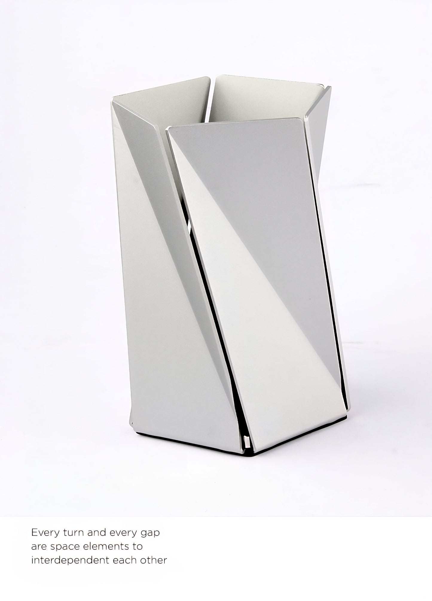 VENTO – Geometric Aluminum Alloy Pen Holder Original Design