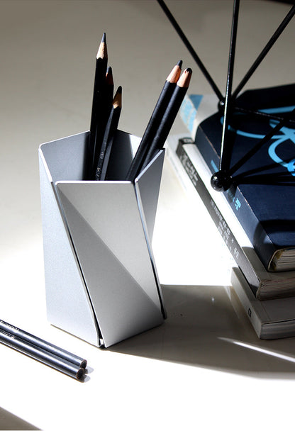 VENTO – Geometric Aluminum Alloy Pen Holder Original Design