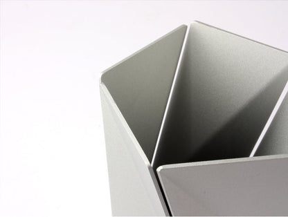 VENTO – Geometric Aluminum Alloy Pen Holder Original Design