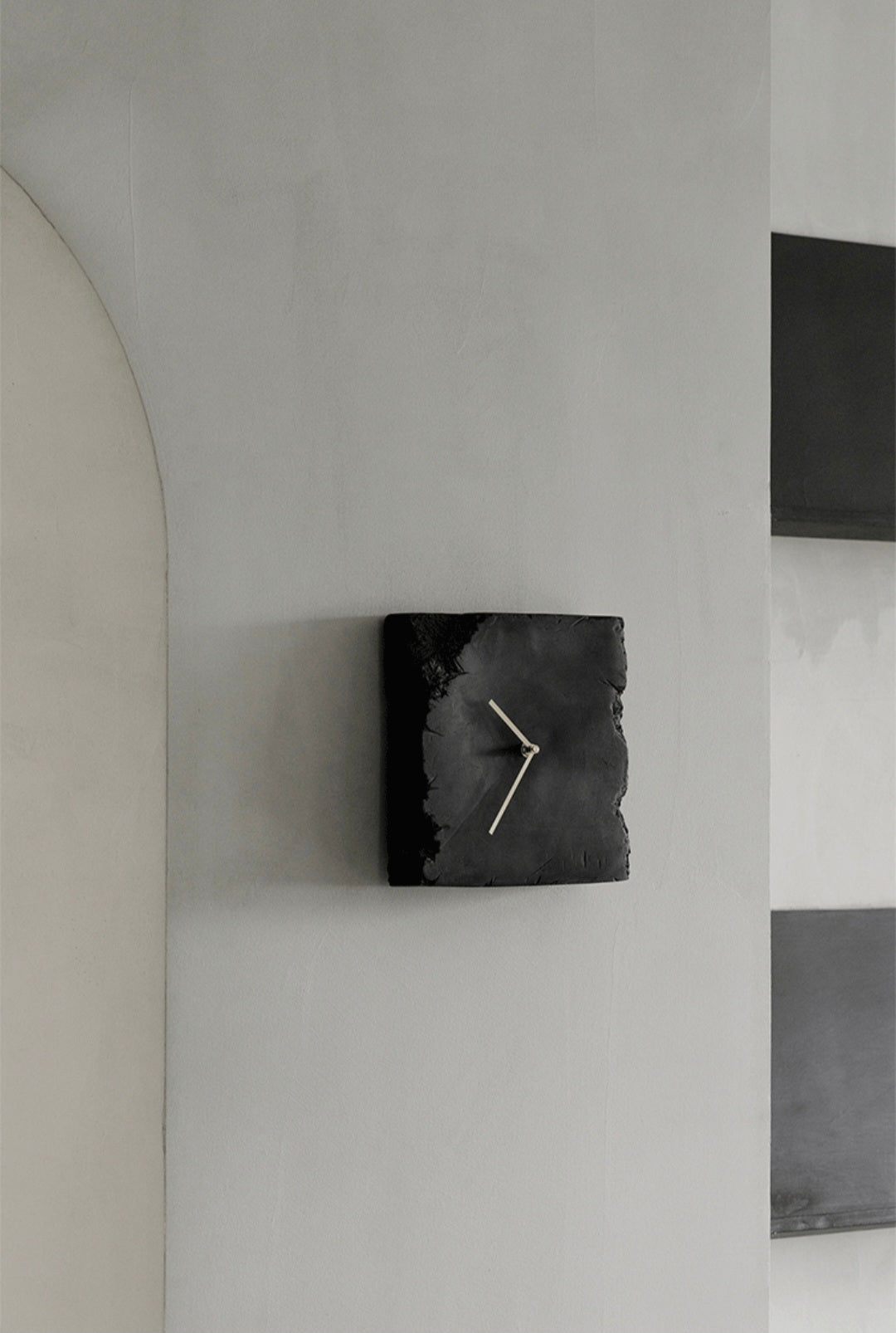 Wabi-Sabi Stone Clock – Minimalist Broken Edge Resin Desk Clock Original Design